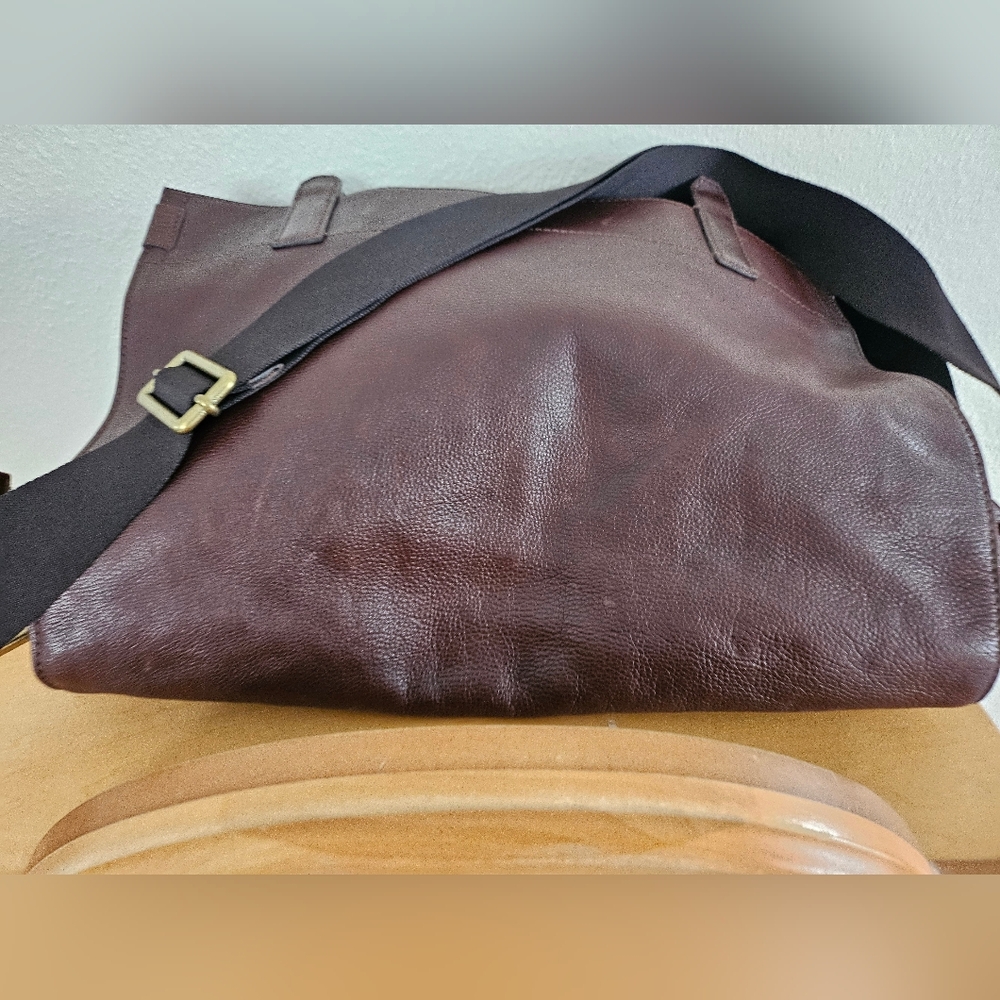🛑SOLD🛑tg Fossil Unisex Brown Leather Messenger Bag Laptop Crossbody Work Bag. - Picture 12 of 14